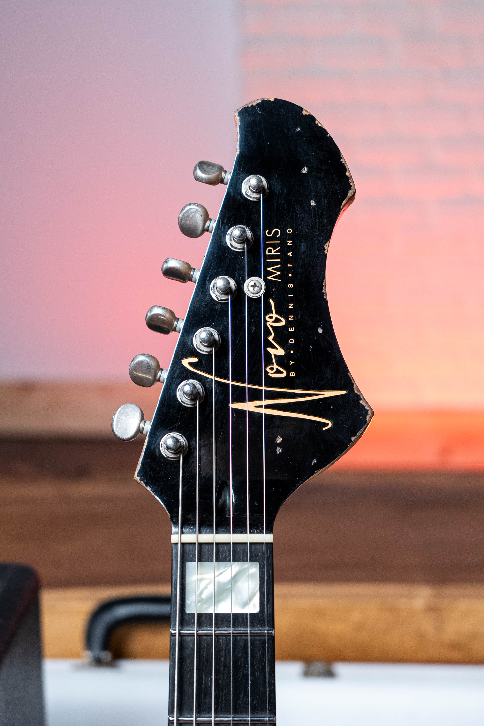Novo Miris J in 3-Tone Burst - Image 3