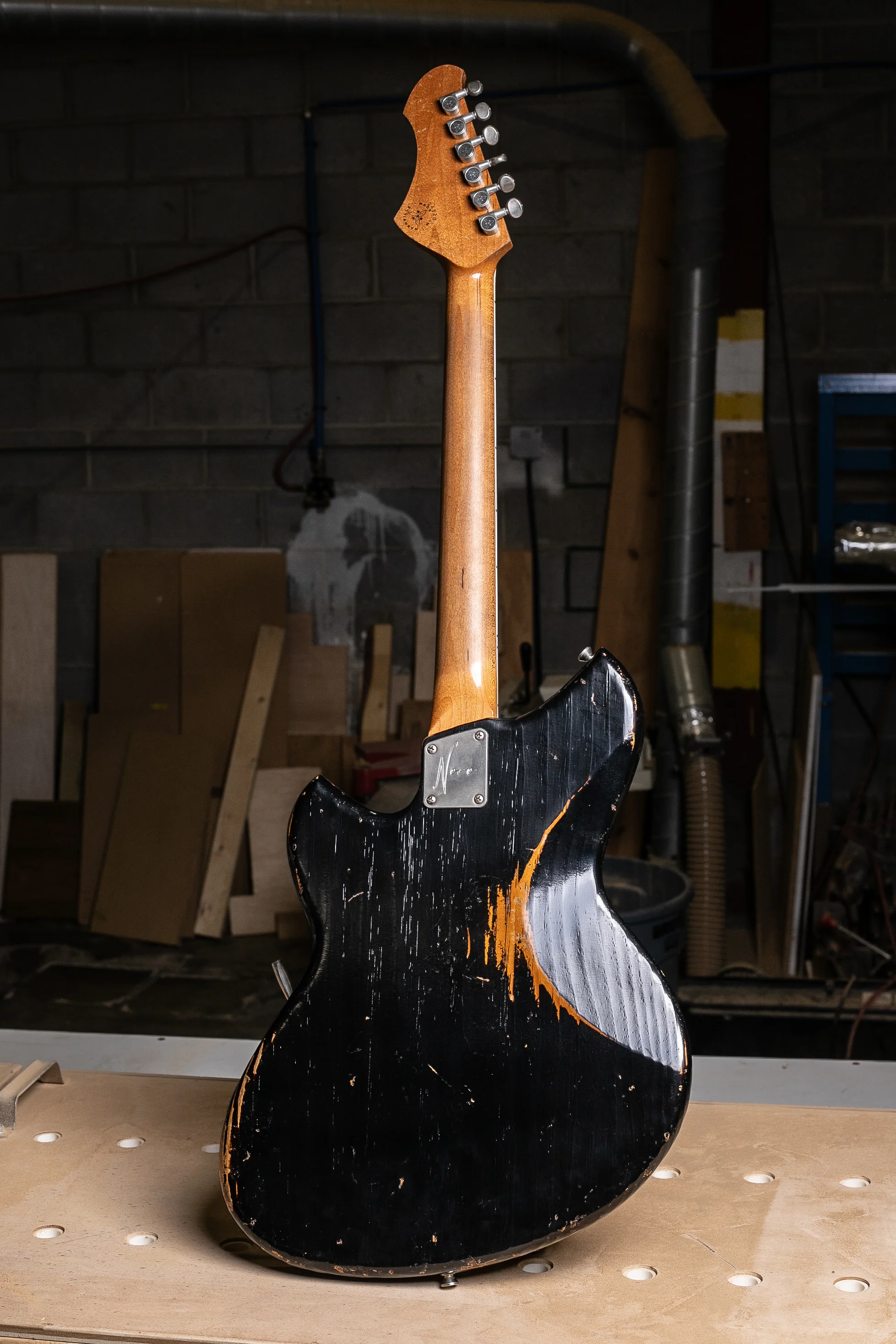 Novo Serus J in Bull Black over Amber Burst - Image 3
