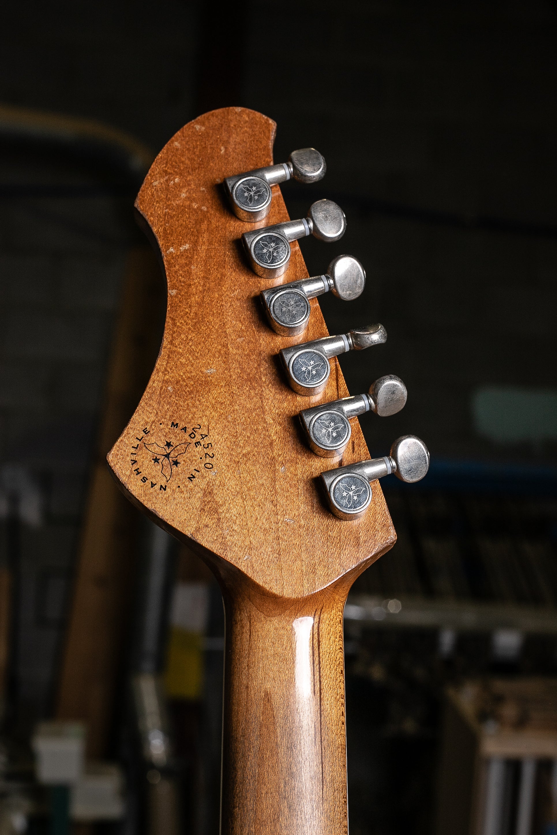 Novo Serus J in Bull Black over Amber Burst - Image 7