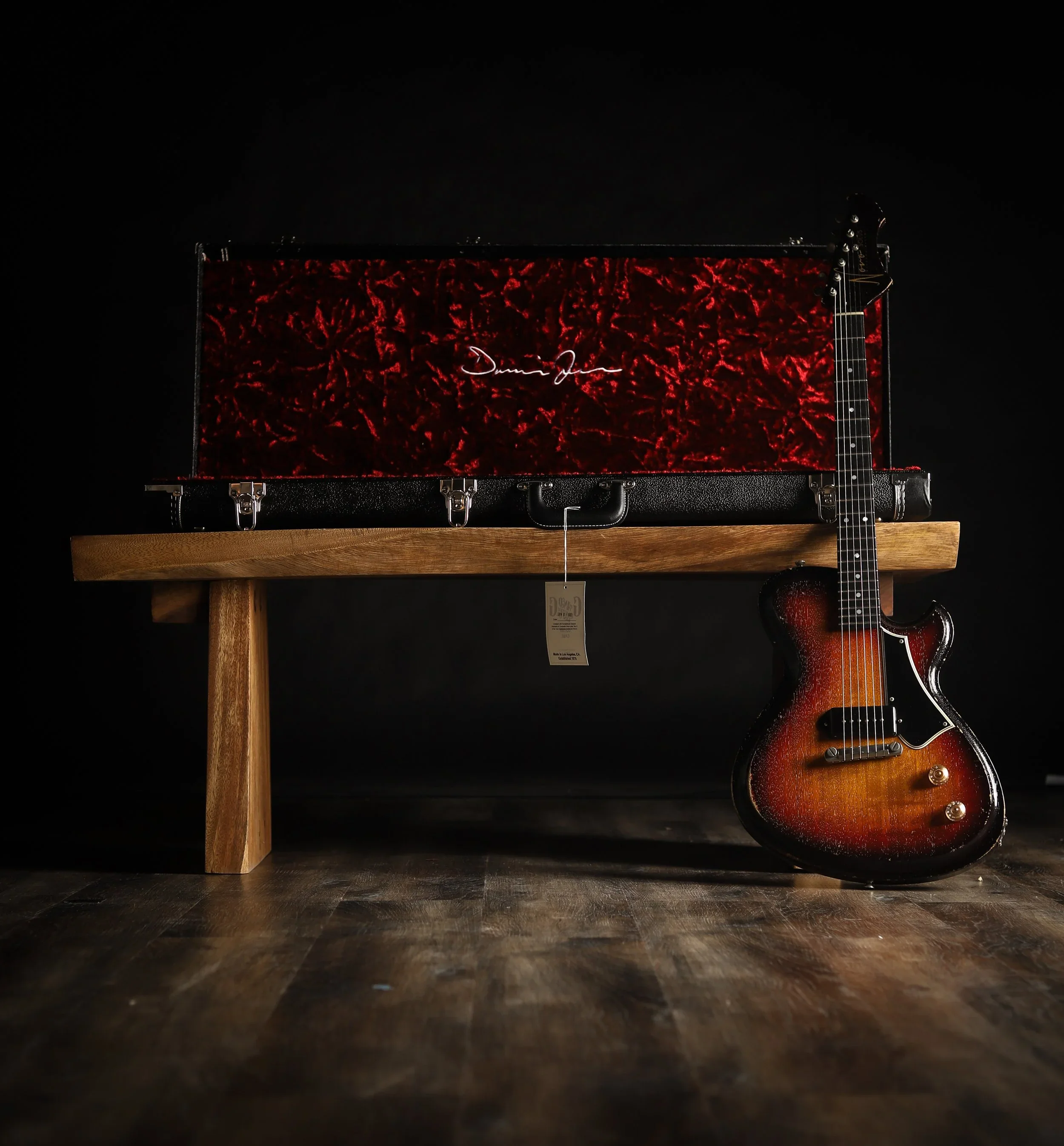 Signature SOLUS M1 - Dark Burst on Korina (3 of 5) - Image 8