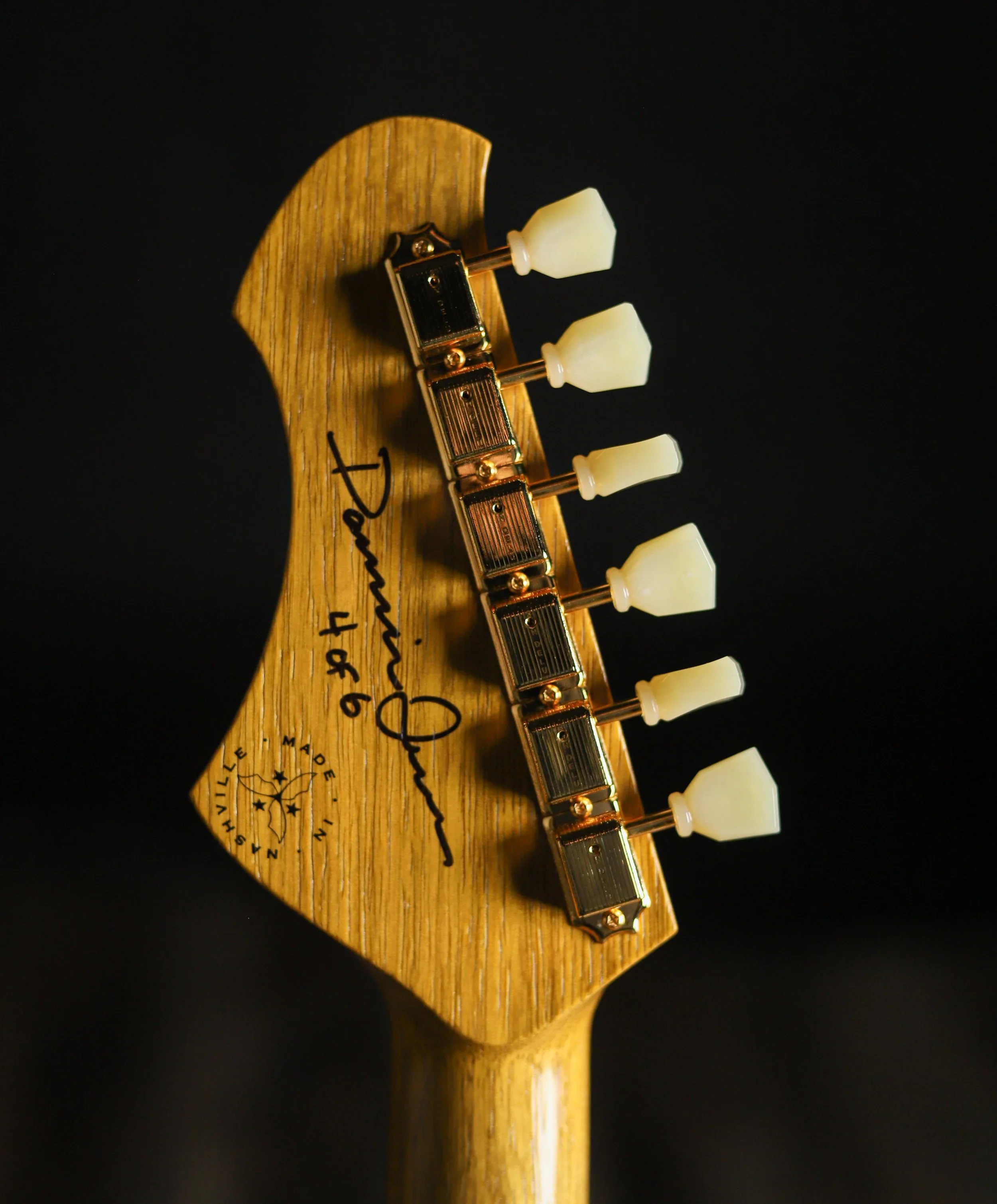 Signature VOLTUR DLX - Korina (4 of 6) - Image 6