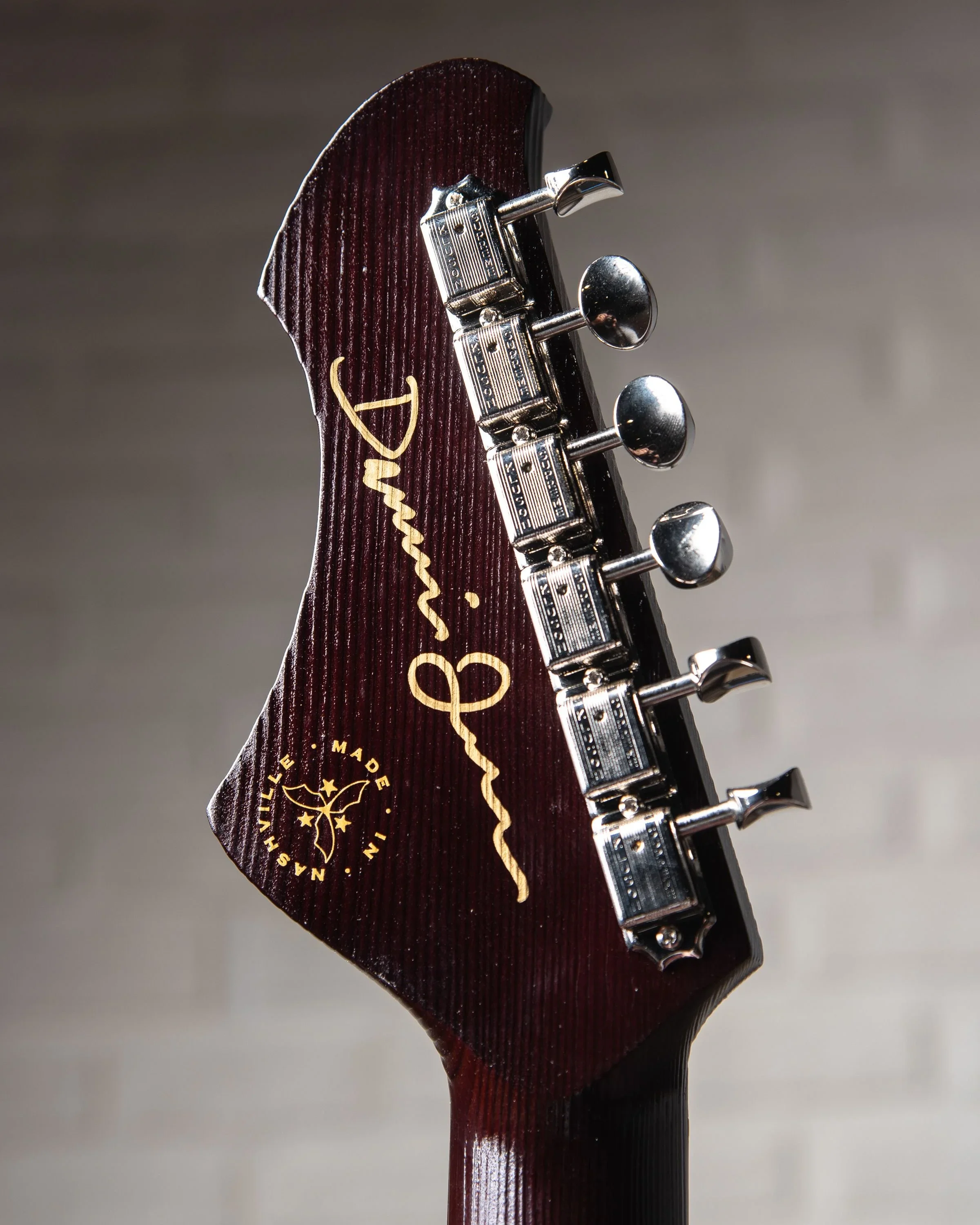 Signature VOLTUR - Tobacco Burst - Image 6