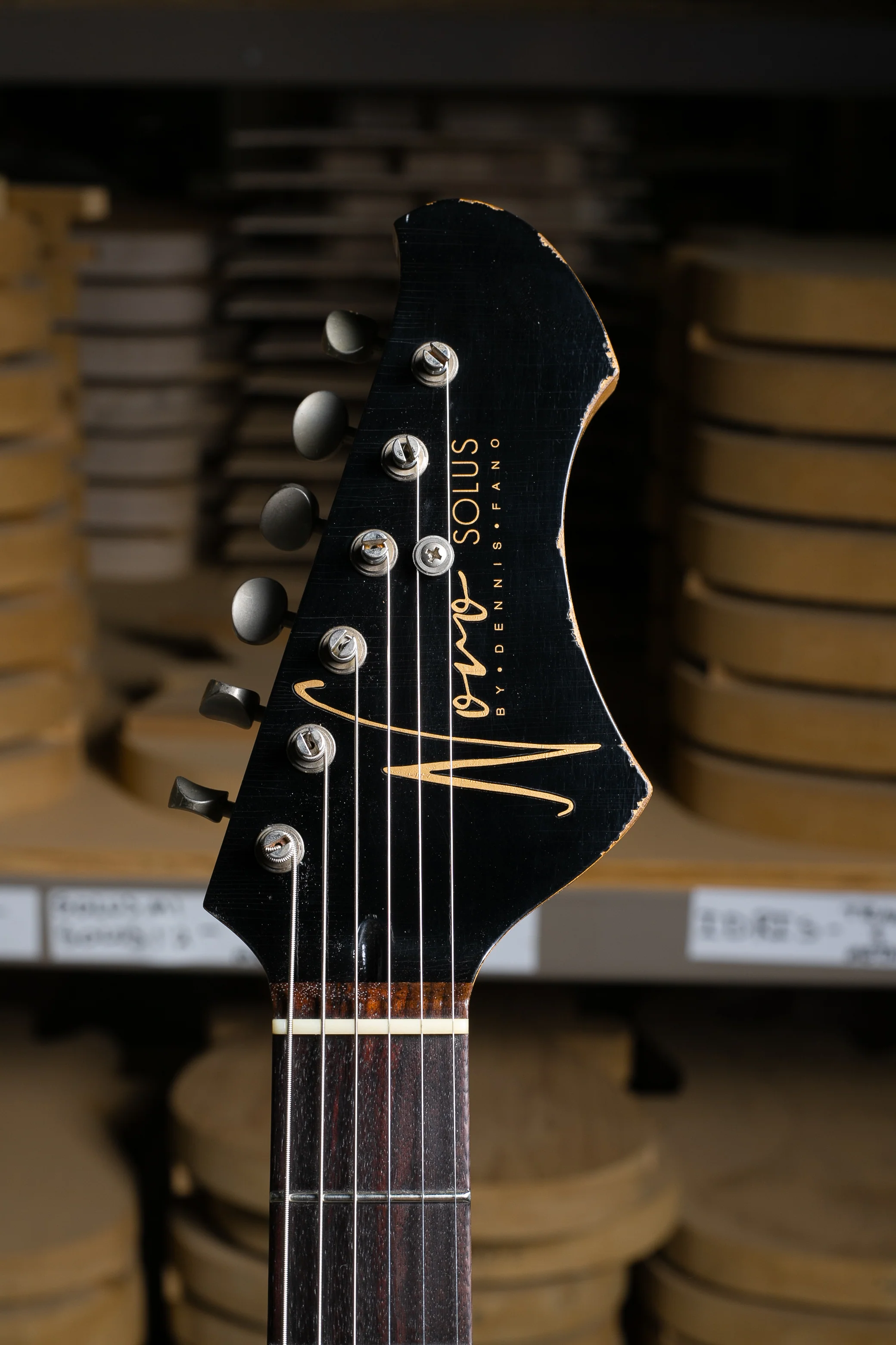 Novo Solus H2 in Gold Top Gold - Image 5