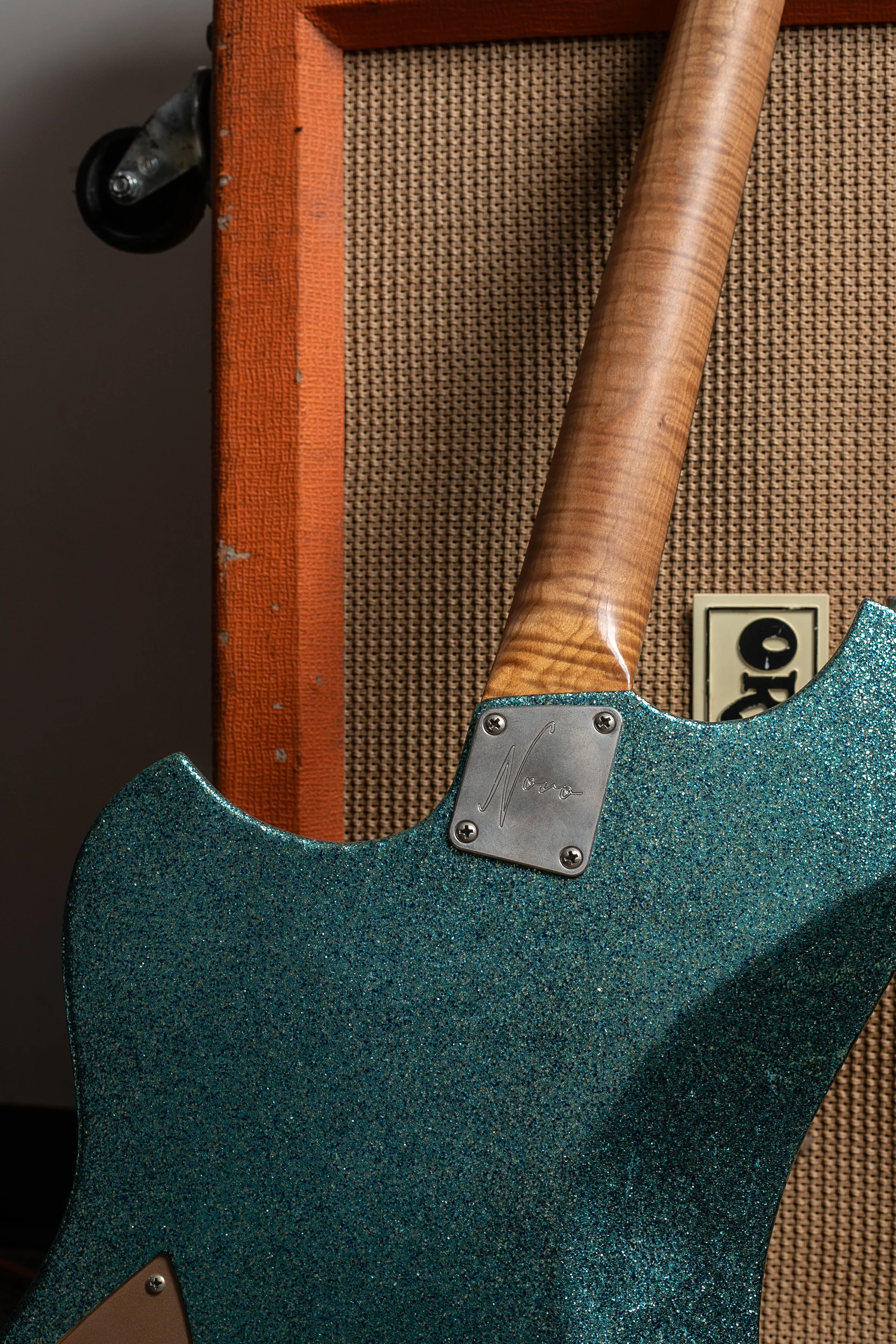 Novo Voltur J in Mermaid Sparkle - Image 5