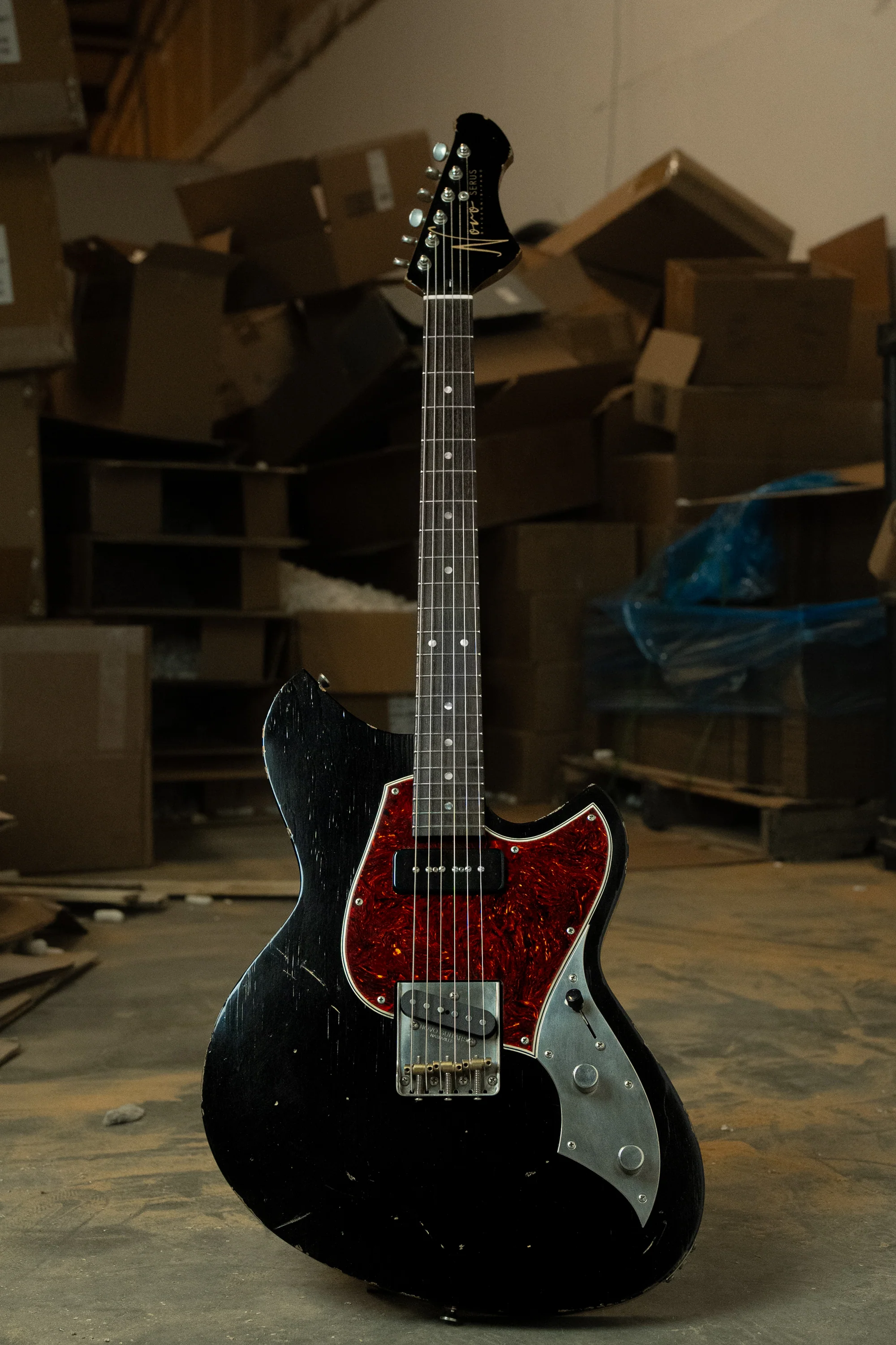 SERUS T - Bull Black | NAMM 26
