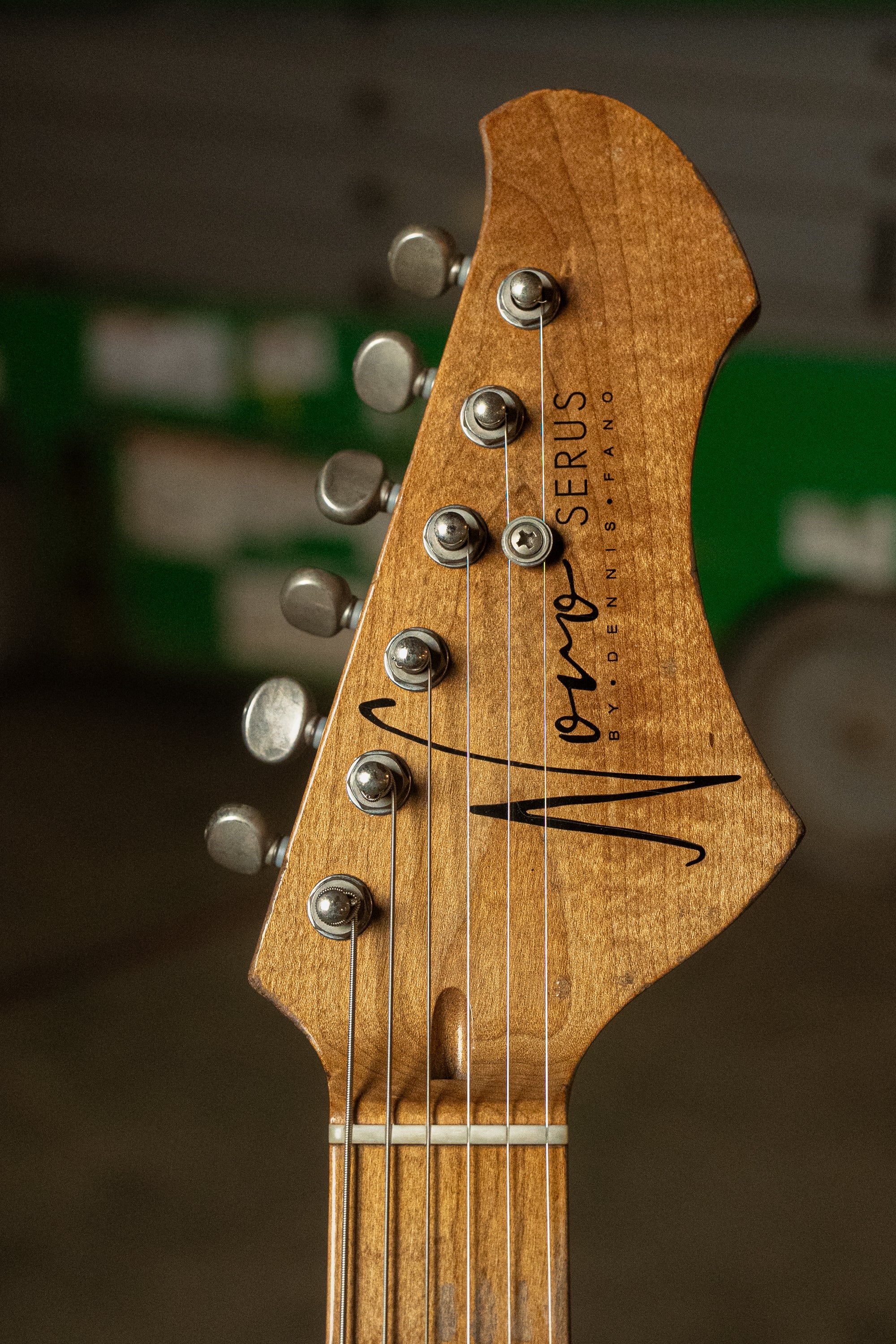 SERUS T - Olympic White over '64 3-Tone Burst | NAMM 26 - Image 5