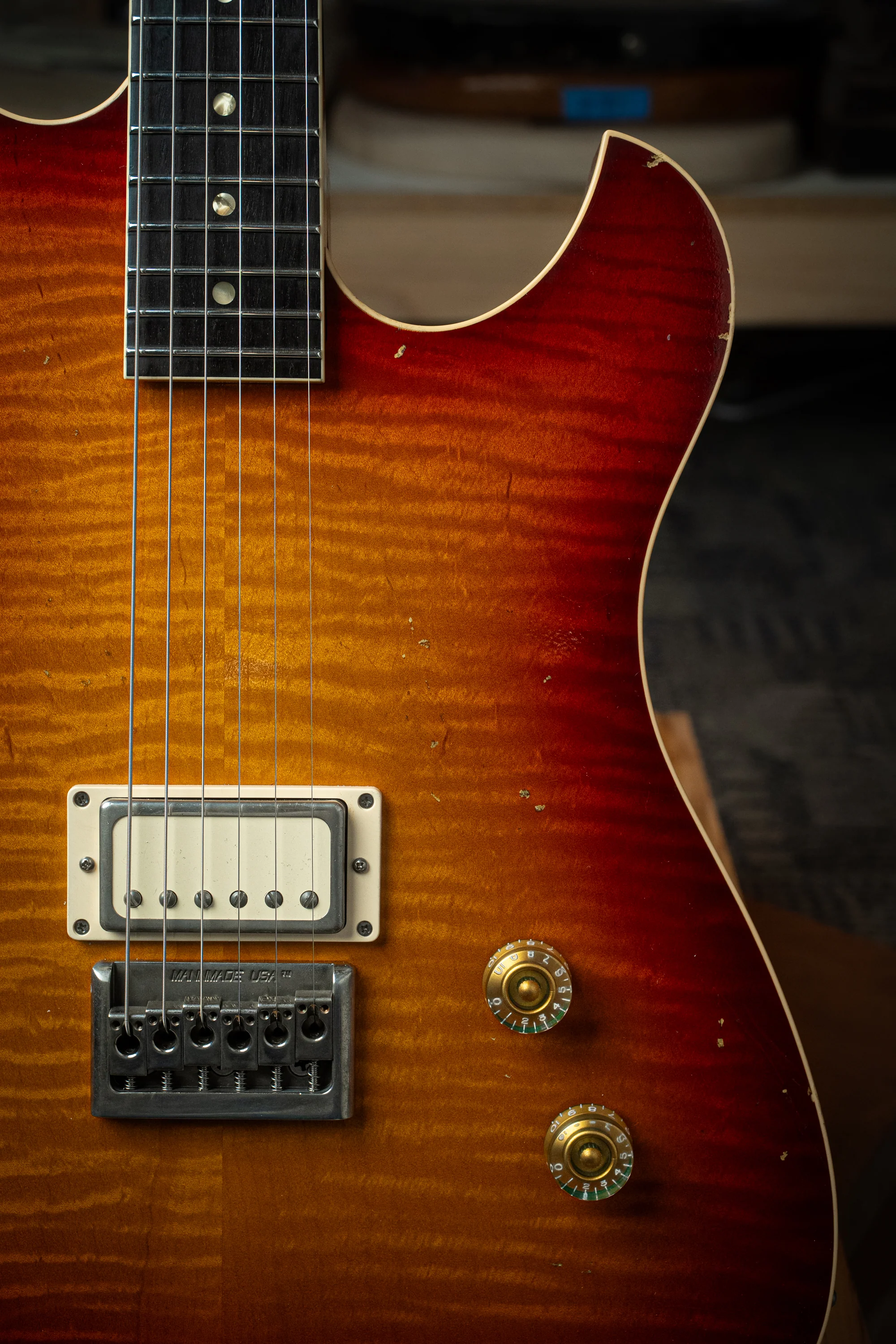 Signature IDRIS H1 - Faded Cherry Burst | NAMM 26 - Image 4