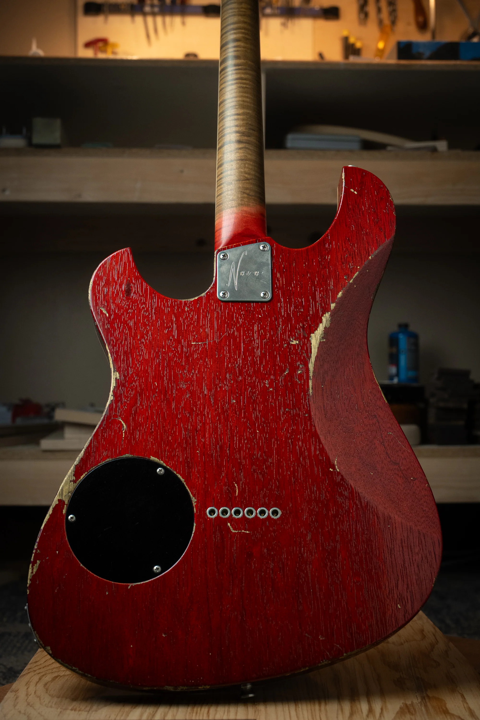 Signature IDRIS H1 - Faded Cherry Burst | NAMM 26 - Image 8